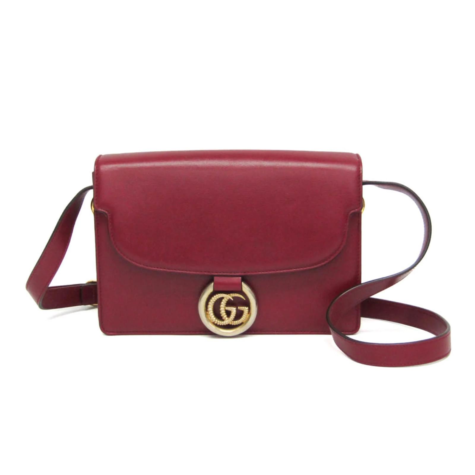 Sac Gucci GG Marmont en cuir rouge matelassé